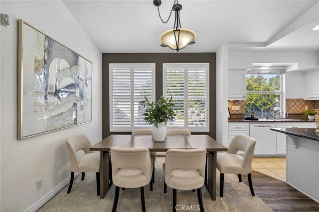 2212 Crescent Oak, Irvine, CA 92618