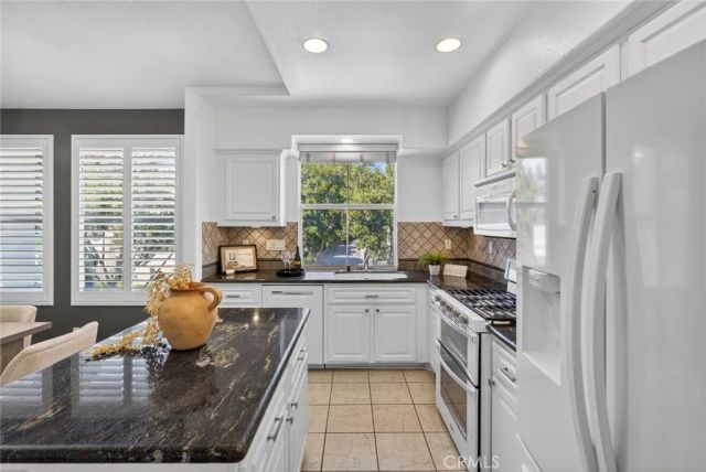 2212 Crescent Oak, Irvine, CA 92618