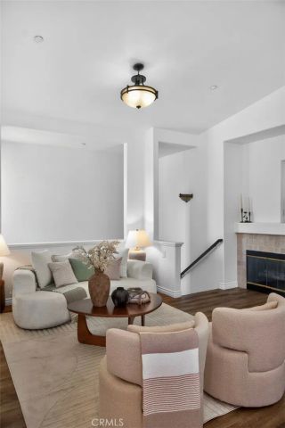 2212 Crescent Oak, Irvine, CA 92618