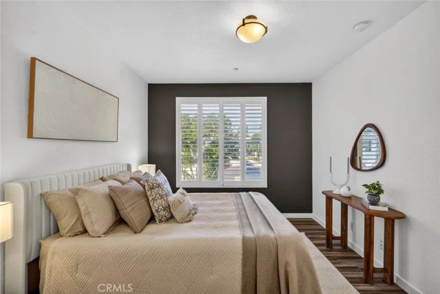 2212 Crescent Oak, Irvine, CA 92618