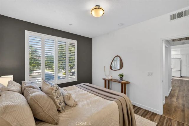 2212 Crescent Oak, Irvine, CA 92618