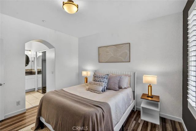 2212 Crescent Oak, Irvine, CA 92618