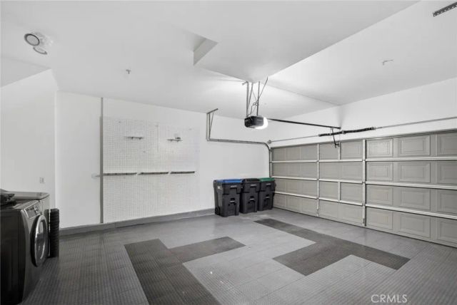 2212 Crescent Oak, Irvine, CA 92618