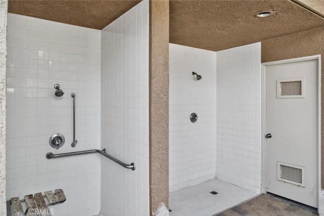 2212 Crescent Oak, Irvine, CA 92618