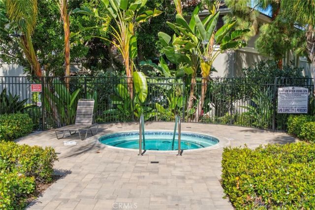 2212 Crescent Oak, Irvine, CA 92618