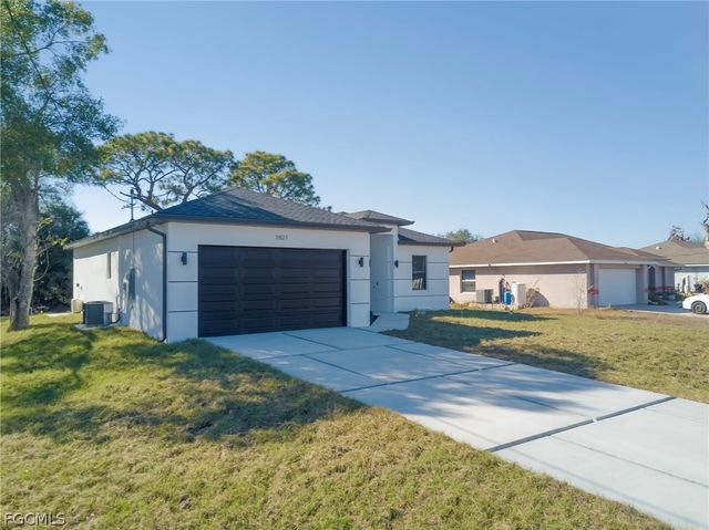 1827 Tomaso AVE, Lehigh Acres, FL 33972