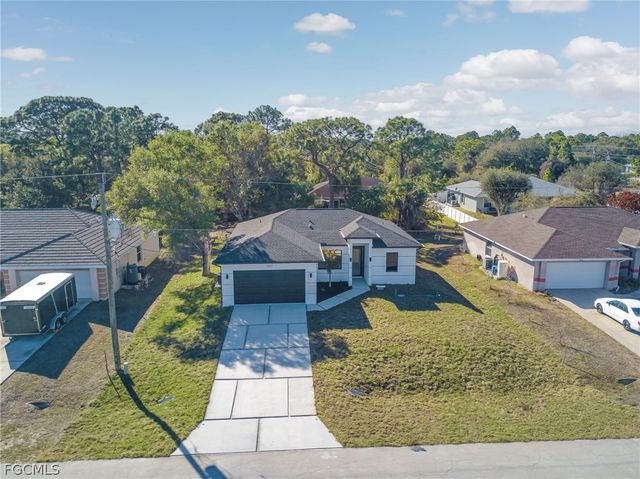 1827 Tomaso AVE, Lehigh Acres, FL 33972
