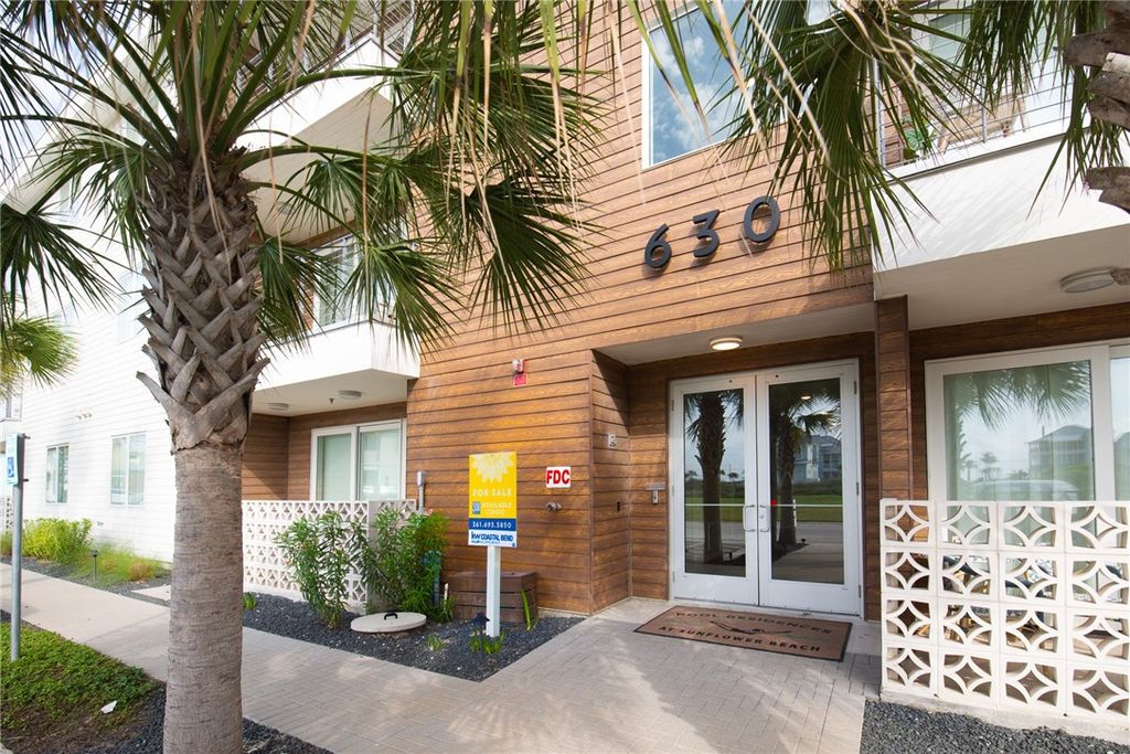 630 Center Square West 304, Port Aransas, TX 78373 — exterior