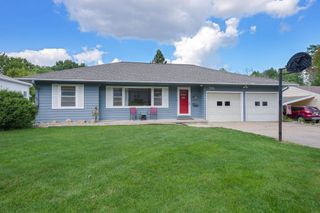 711 Cornwall Avenue, Waterloo, IA 50702