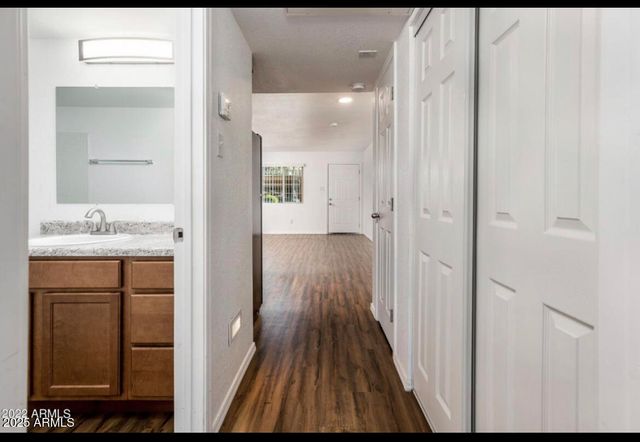 3810 N MARYVALE Parkway 1058, Phoenix, AZ 85031