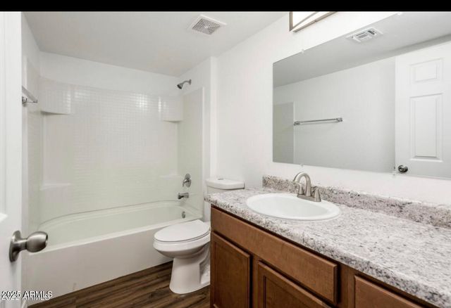 3810 N MARYVALE Parkway 1058, Phoenix, AZ 85031