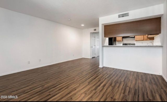 3810 N MARYVALE Parkway 1058, Phoenix, AZ 85031