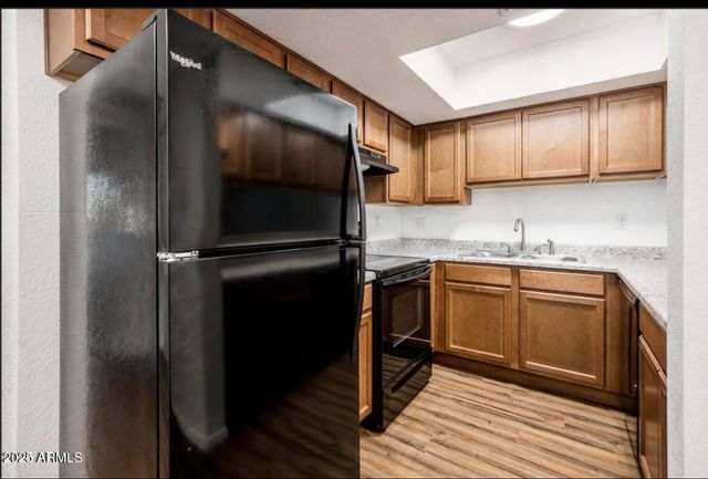 3810 N MARYVALE Parkway 1058, Phoenix, AZ 85031