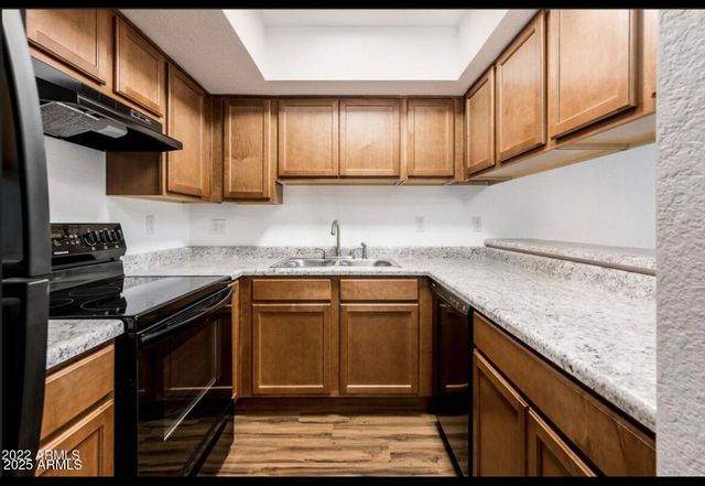 3810 N MARYVALE Parkway 1058, Phoenix, AZ 85031