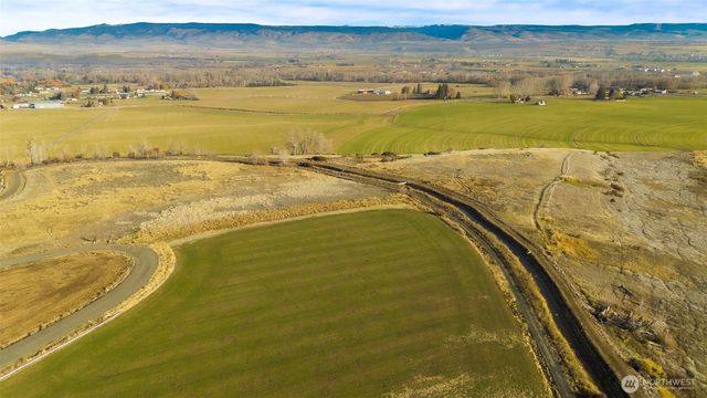 1681 Edge Bluff Loop, Ellensburg, WA 98926