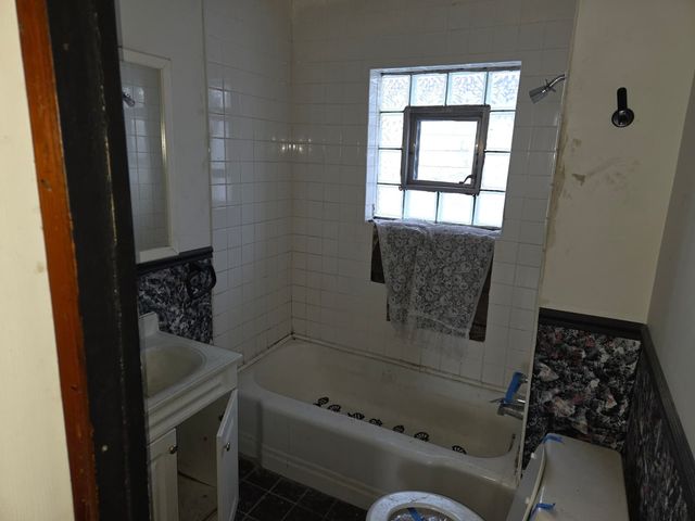 2219 Market Street, Blue Island, IL 60406