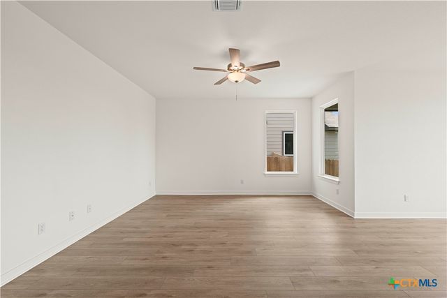 7715 Krenek Tap Drive, Temple, TX 76502