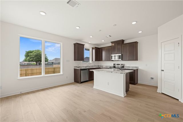 7715 Krenek Tap Drive, Temple, TX 76502