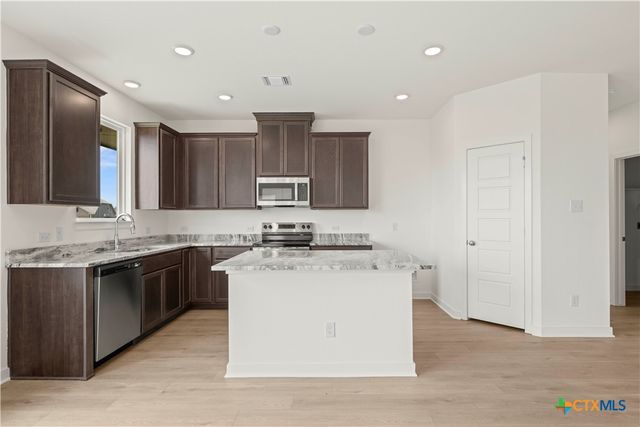 7715 Krenek Tap Drive, Temple, TX 76502