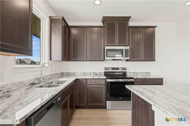 7715 Krenek Tap Drive, Temple, TX 76502