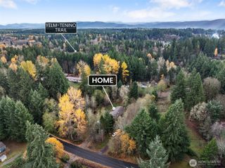 821 Tipsoo Loop S #A, Rainier, WA 98576