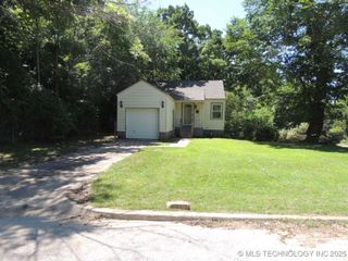 2102 W Reconciliation Parkway, Tulsa, OK 74127