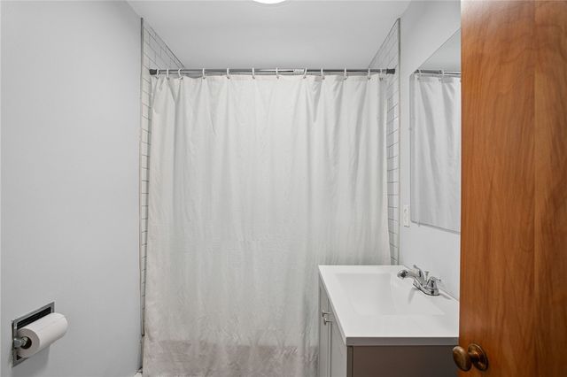 6601 Library Rd, South Park, PA 15129