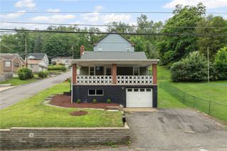 6601 Library Rd, South Park, PA 15129