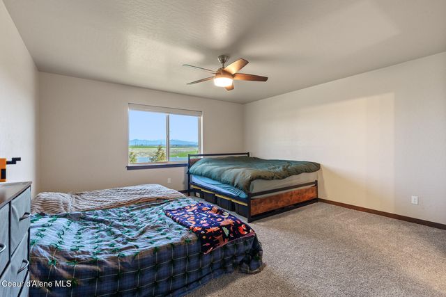 12726 N Cavanaugh Dr, Rathdrum, ID 83858