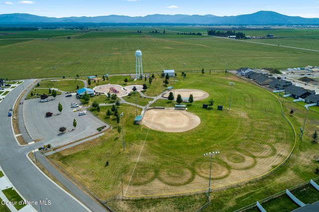 12726 N Cavanaugh Dr, Rathdrum, ID 83858