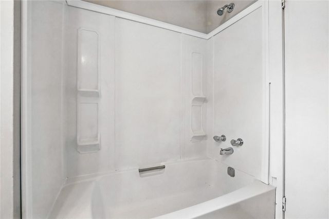 1721 Boundary St, Aliquippa, PA 15001