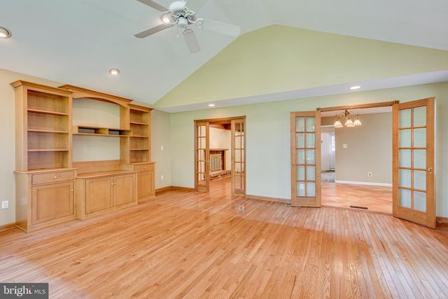 100 KINGSDALE AVE, Cherry Hill, NJ 08003