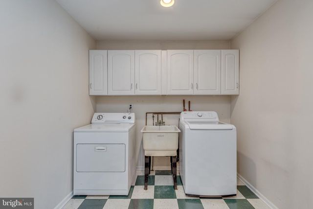 100 KINGSDALE AVE, Cherry Hill, NJ 08003