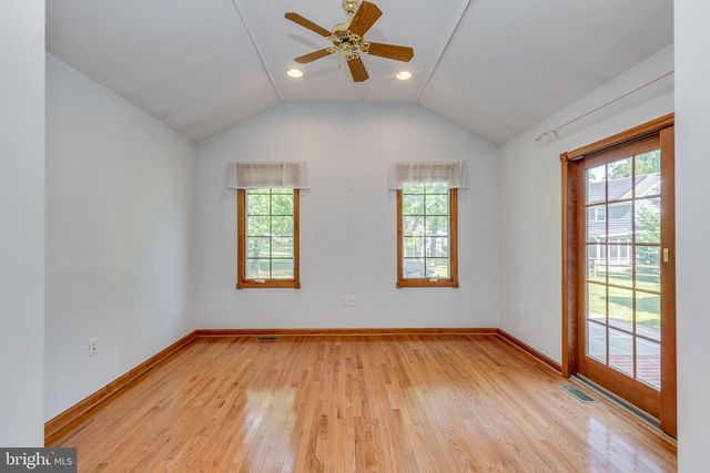 100 KINGSDALE AVE, Cherry Hill, NJ 08003