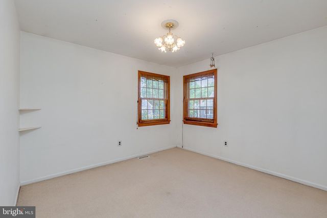 100 KINGSDALE AVE, Cherry Hill, NJ 08003