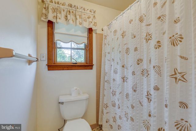 100 KINGSDALE AVE, Cherry Hill, NJ 08003