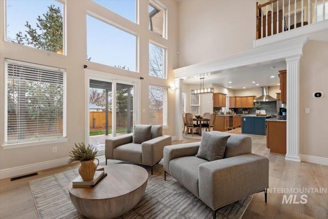 9356 W Osprey Meadows Dr, Boise, ID 83714