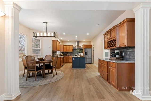 9356 W Osprey Meadows Dr, Boise, ID 83714