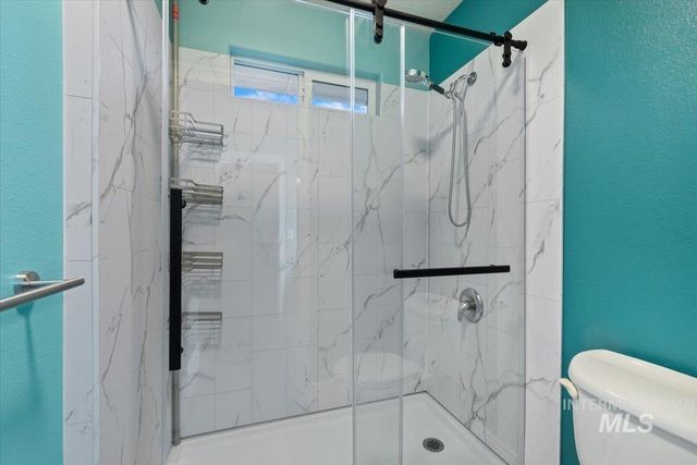 9356 W Osprey Meadows Dr, Boise, ID 83714