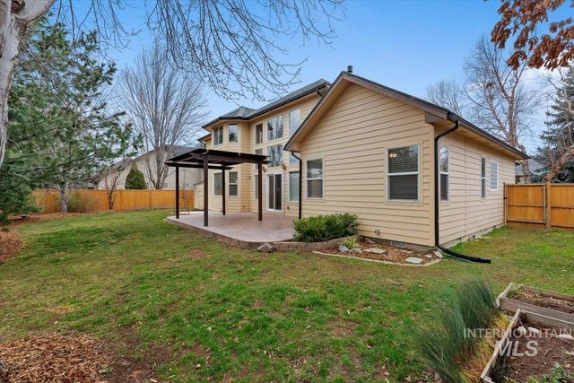 9356 W Osprey Meadows Dr, Boise, ID 83714