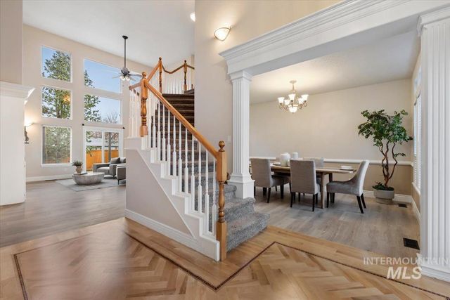 9356 W Osprey Meadows Dr, Boise, ID 83714