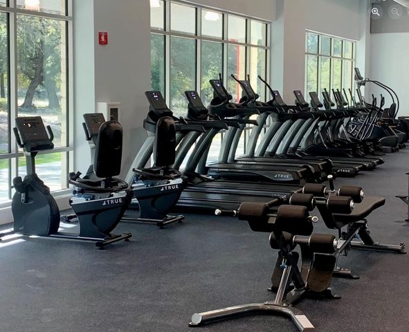 5606 Clubhouse DR, Lago Vista, TX 78645