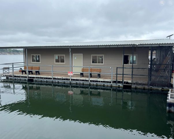 5606 Clubhouse DR, Lago Vista, TX 78645