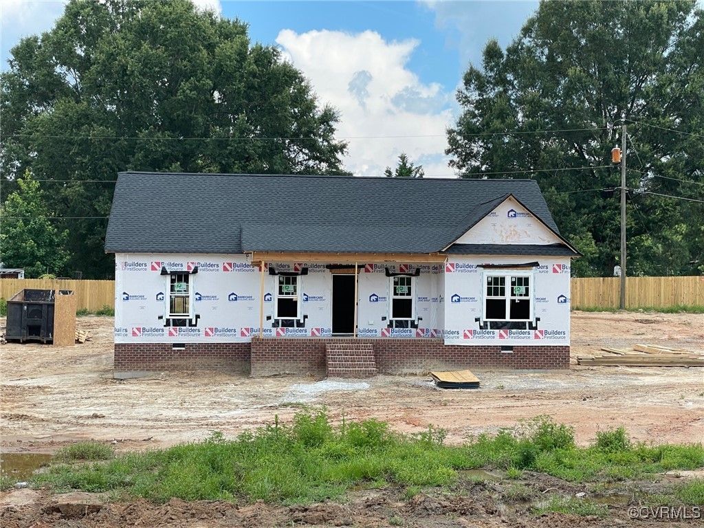 5102 Front Dr, North Dinwiddie, VA 23803