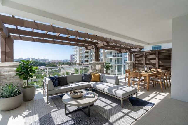 220 SE MIZNER Boulevard 503, Boca Raton, FL 33432