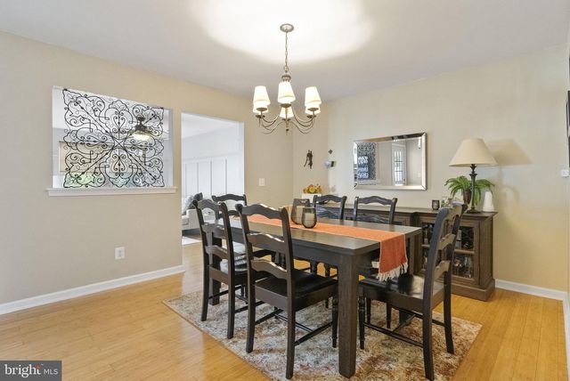 442 CUTLER AVE, Maple Shade, NJ 08052