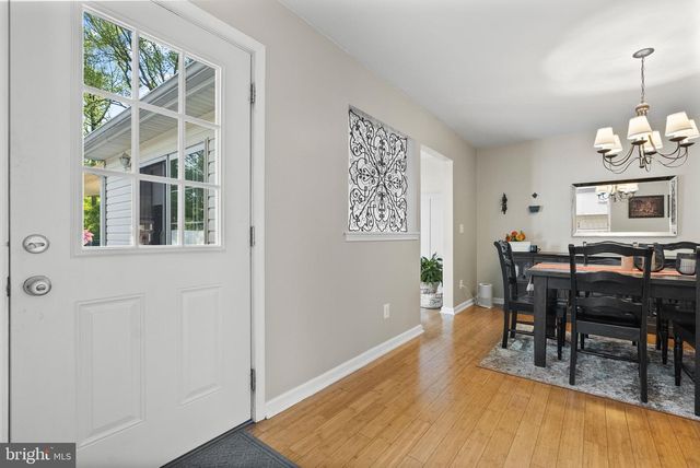 442 CUTLER AVE, Maple Shade, NJ 08052