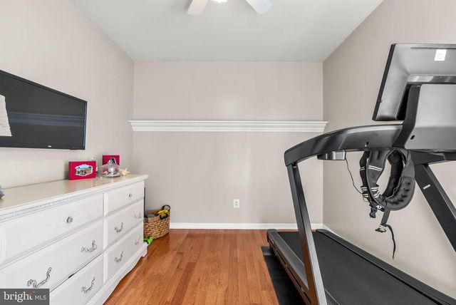 442 CUTLER AVE, Maple Shade, NJ 08052