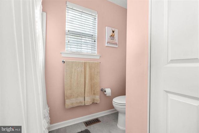 442 CUTLER AVE, Maple Shade, NJ 08052