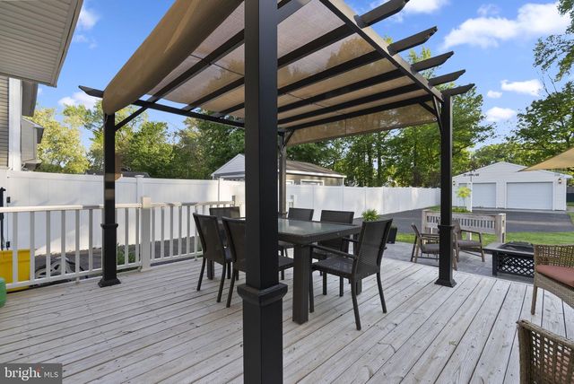 442 CUTLER AVE, Maple Shade, NJ 08052
